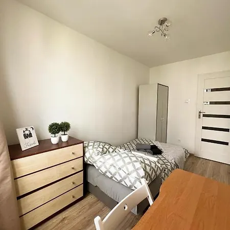 Cozy Three-room In The Center Of